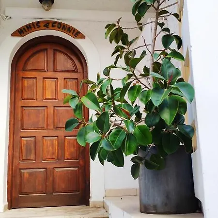 Apartment Mimis & Connie 2 *