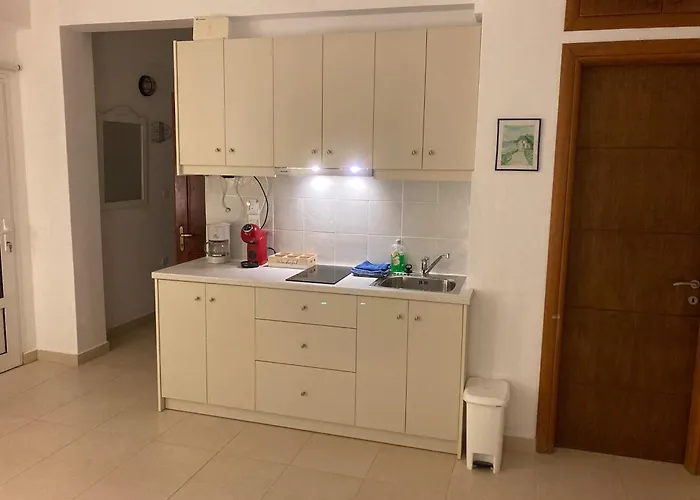 Mimis & Connie 2 شقة كارباثوس